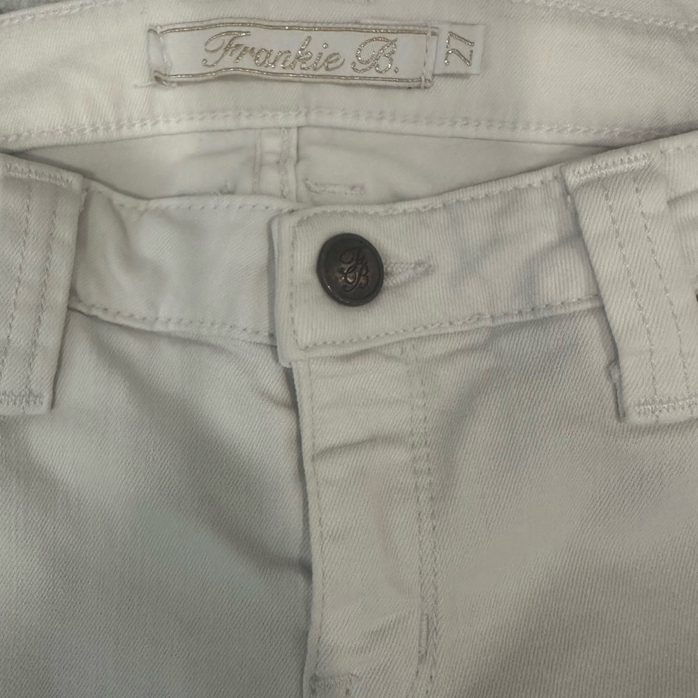 Frankie B. Classic White Denim